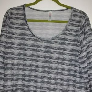NWT Lularoe Medium Lynnae